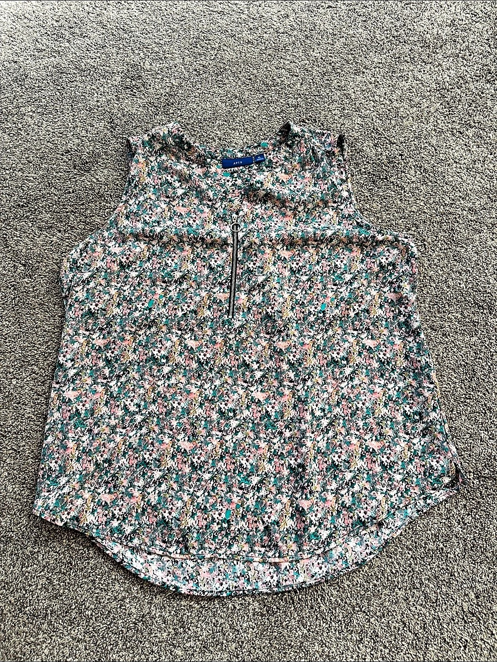 Apt. 9 Floral Zip Neck Blouse in Pink & Green XL Like New